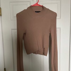 Kendall&Kylie crisscross front crop long sleeve